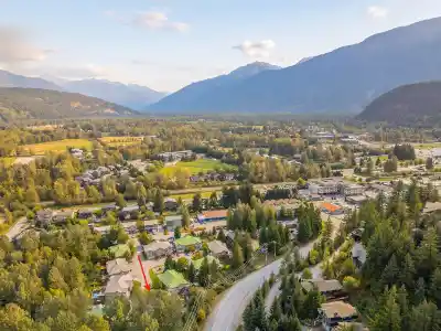 9 7467 PROSPECT STREET, Pemberton BC V0N 2L1