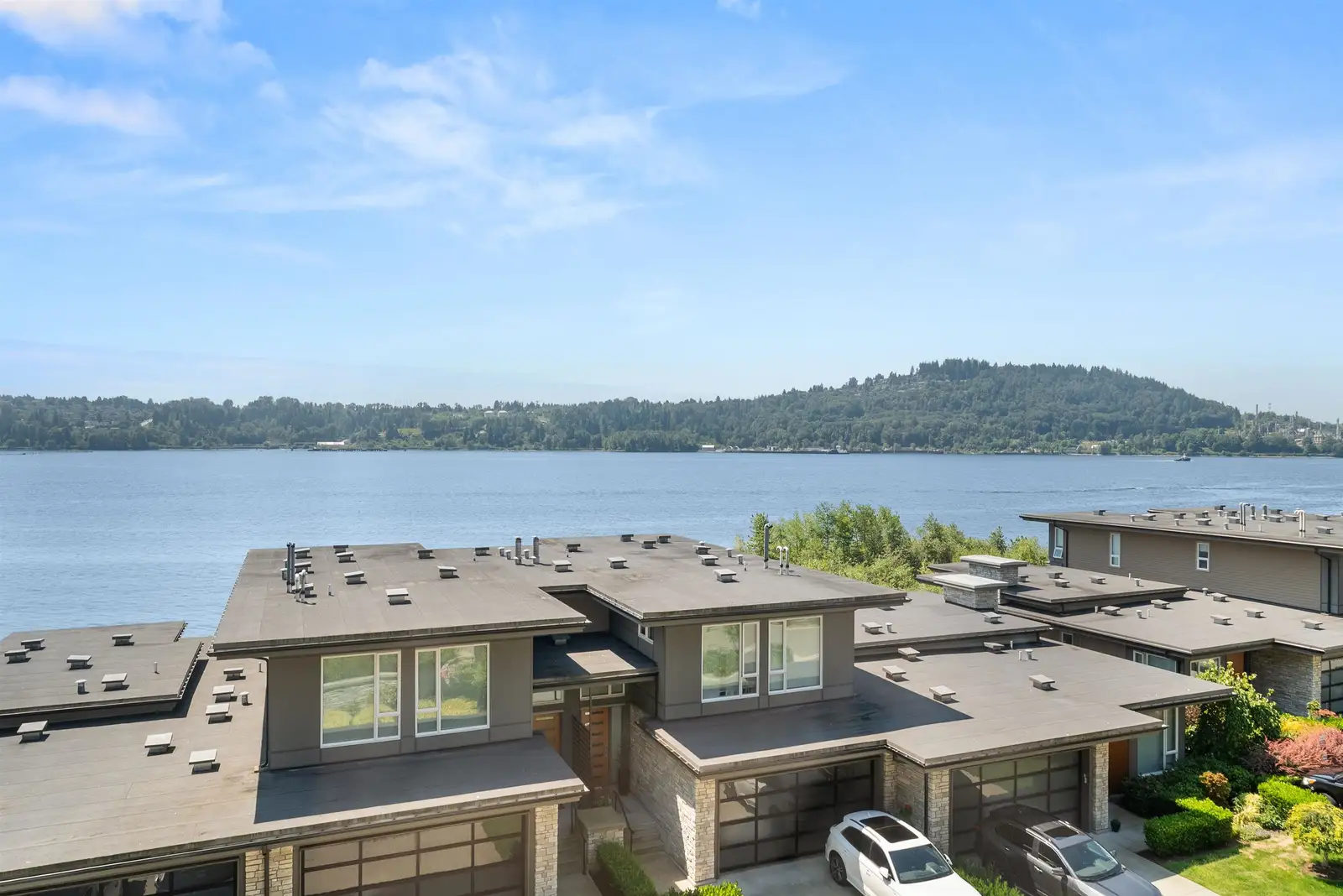 305 3911 CATES LANDING WAY, North Vancouver BC V7G 0A6