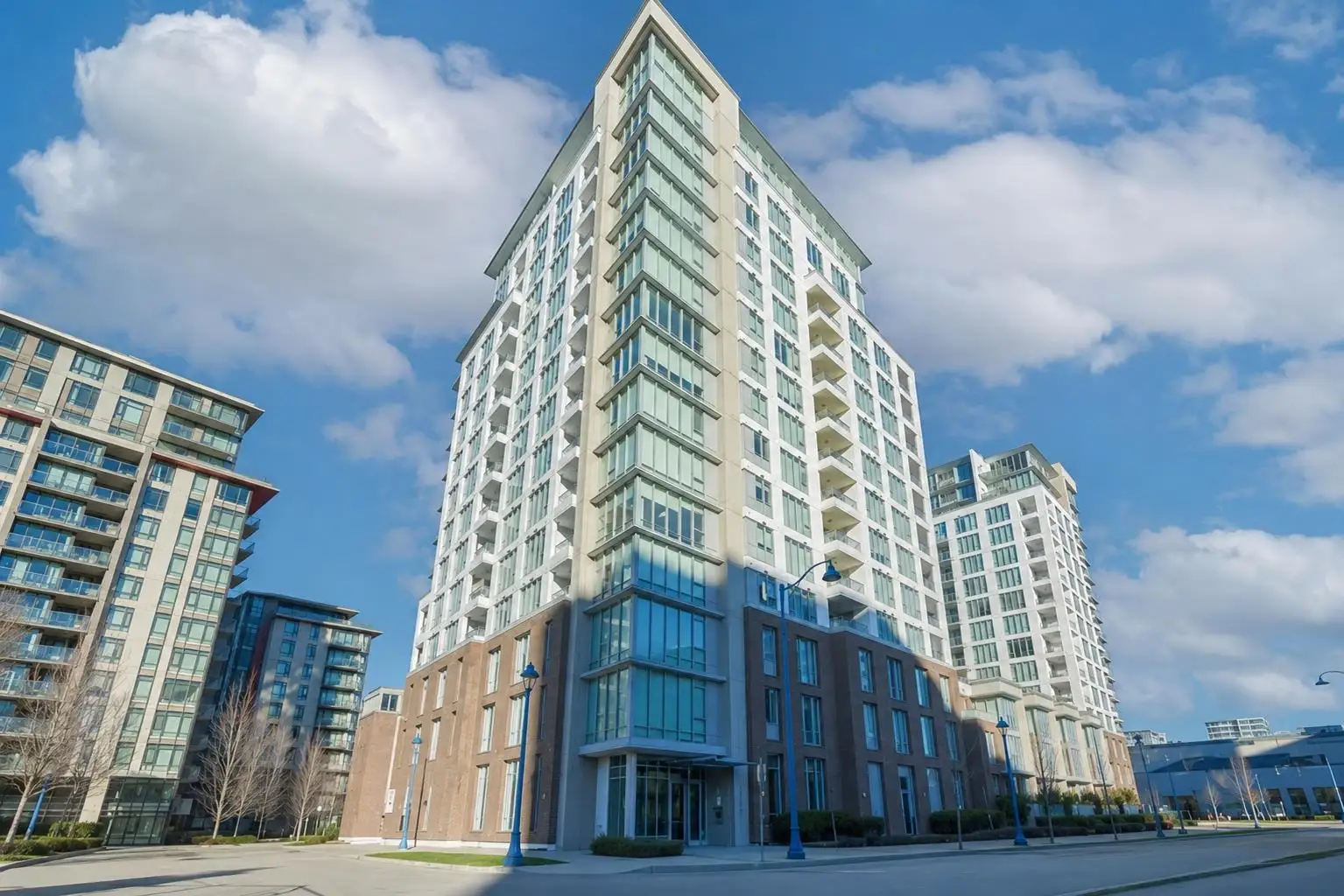 202 7333 MURDOCH AVENUE, Richmond BC V6Y 0J8