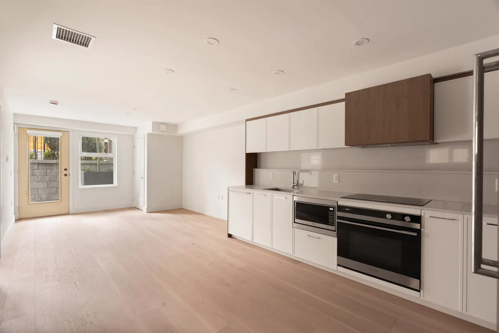 108 378 W 45TH AVENUE, Vancouver BC V5Y 0P6