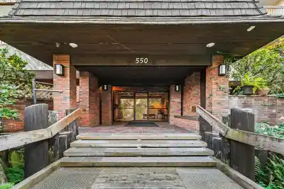 212 550 E 6TH AVENUE, Vancouver BC V5T 4H2
