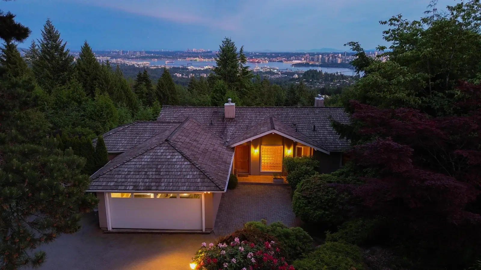 1440 SANDHURST PLACE, West Vancouver BC V7S 2P3