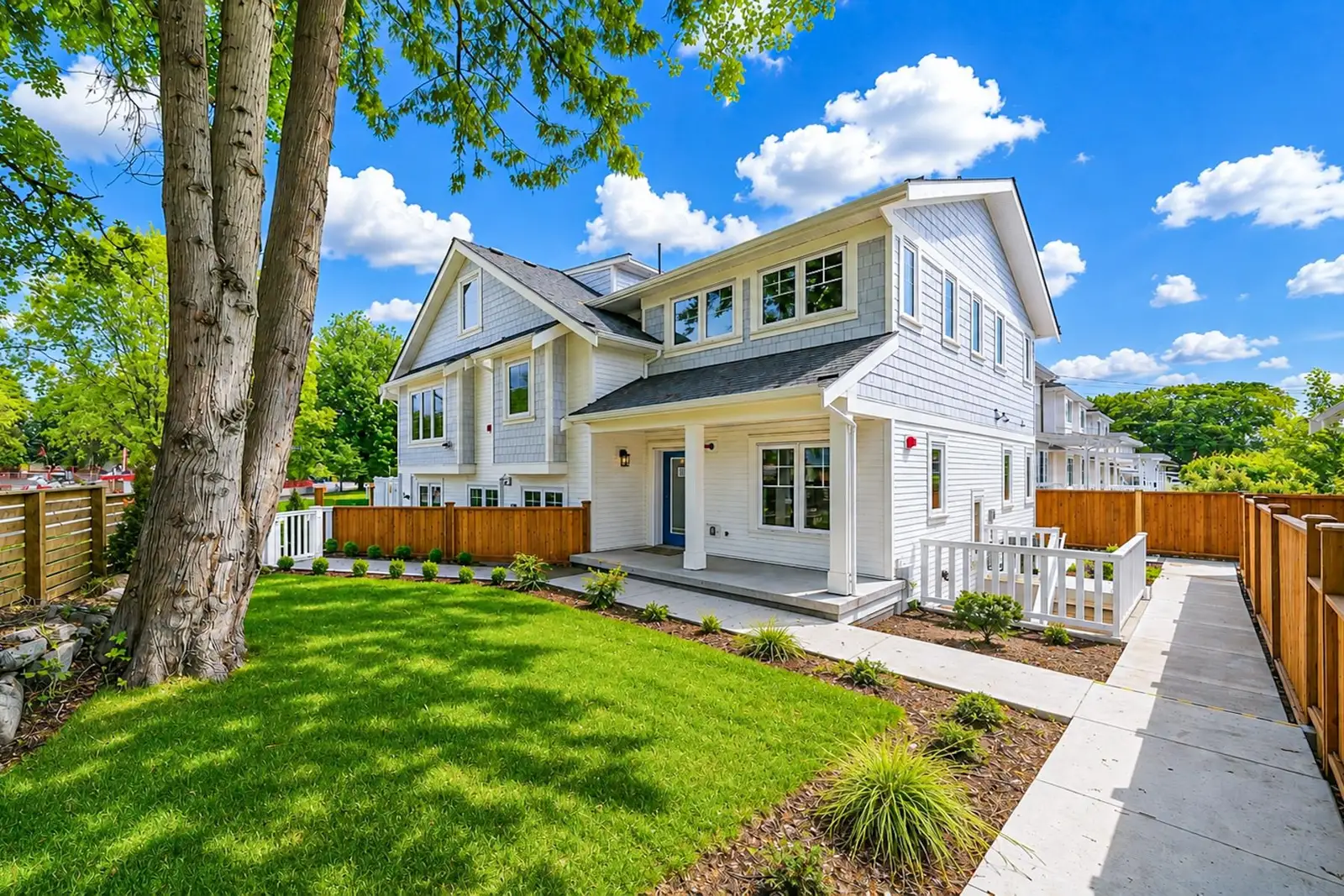970 PARK DRIVE, Vancouver BC V6P 2J4