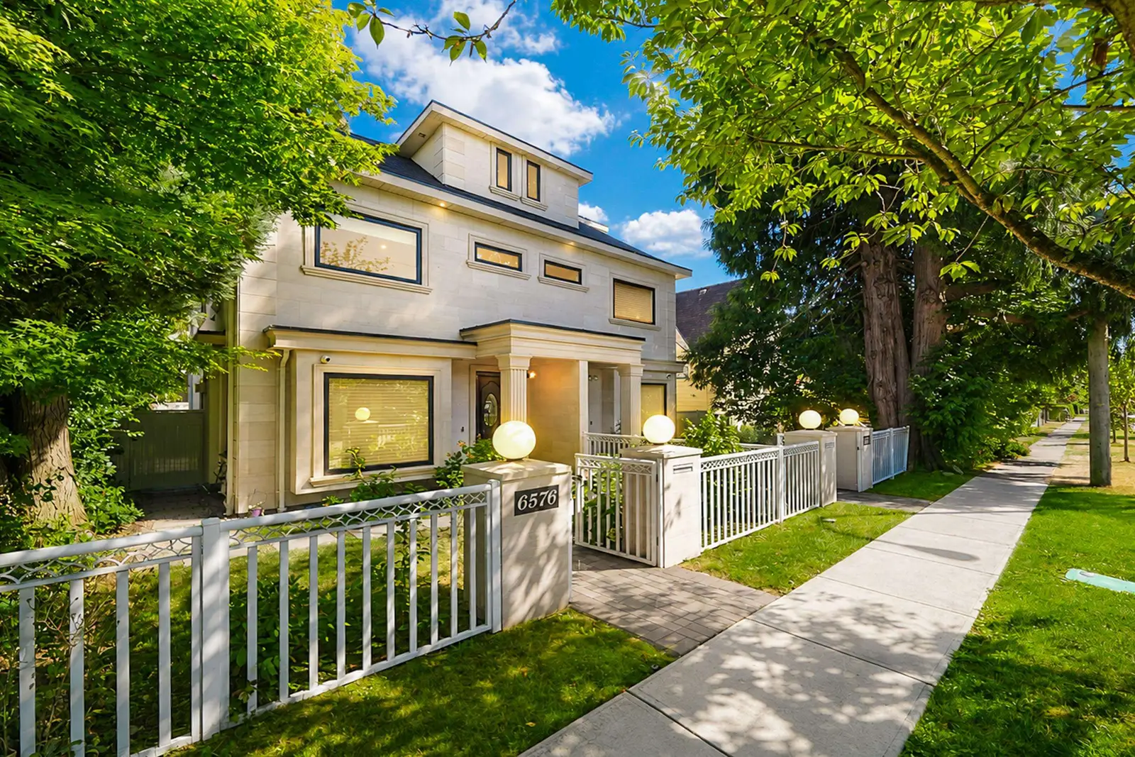 6576 YEW STREET, Vancouver BC V6P 5V9