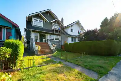 3144 W 7TH AVENUE, Vancouver BC V6K 2A1
