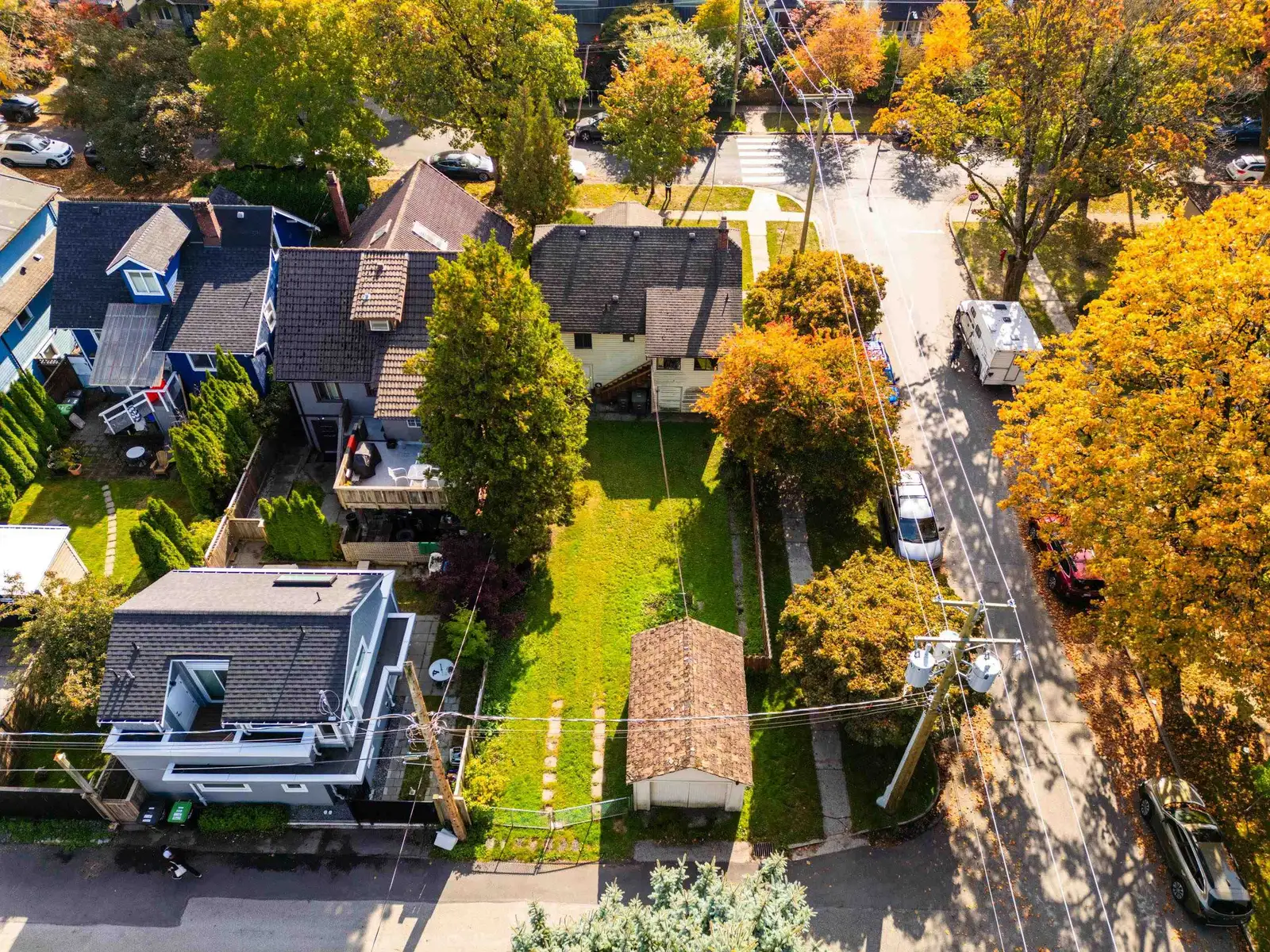 111 E 18TH AVENUE, Vancouver BC V5E 1E4