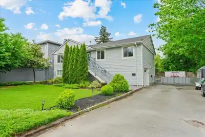 23177 WILLETT AVENUE, Richmond BC V6V 3C6