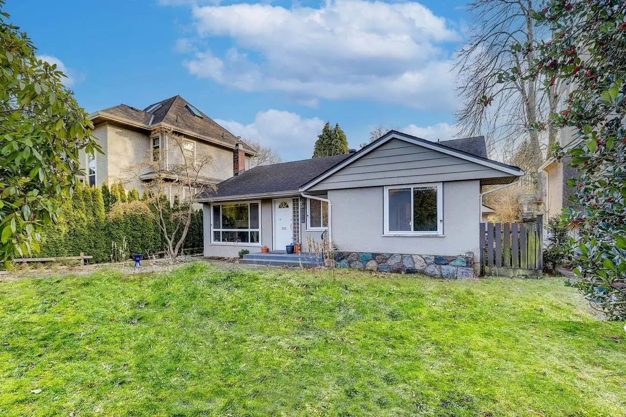 2016 W 48TH AVENUE, Vancouver BC V6M 2P3