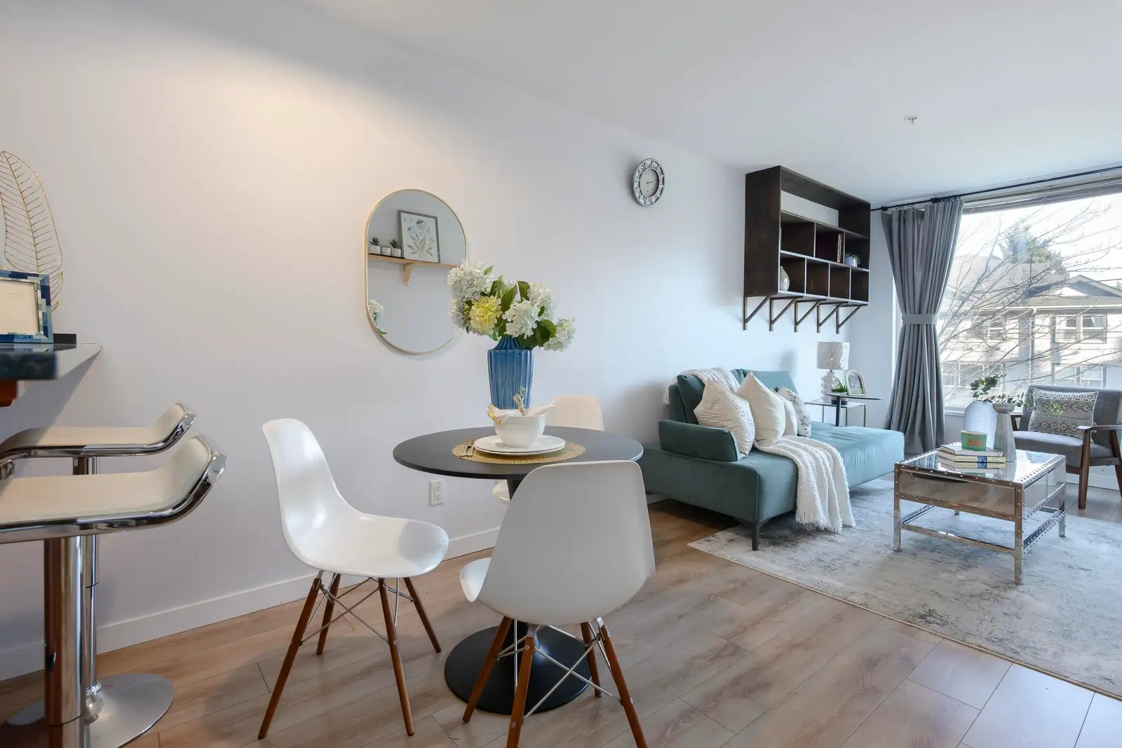206 3089 OAK STREET, Vancouver BC V6H 2K8