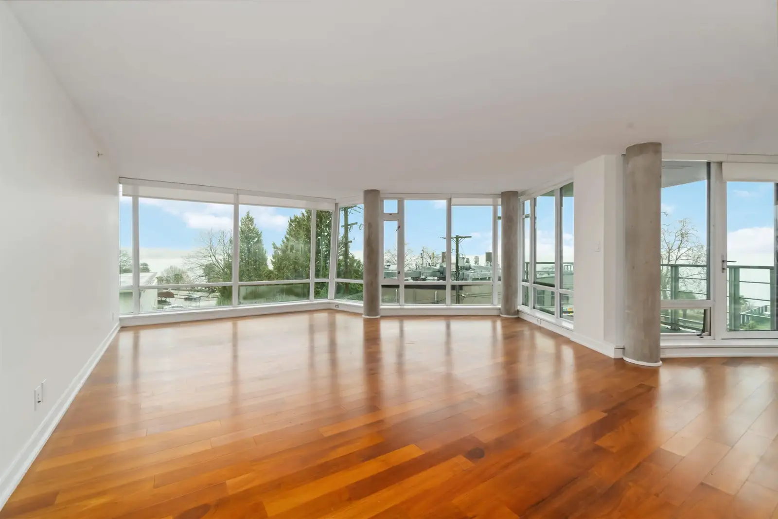 404 1762 DAVIE STREET, Vancouver BC V6G 1W2