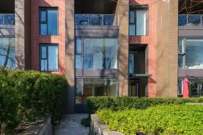 1581 W 57TH AVENUE, Vancouver BC V6P 0H7