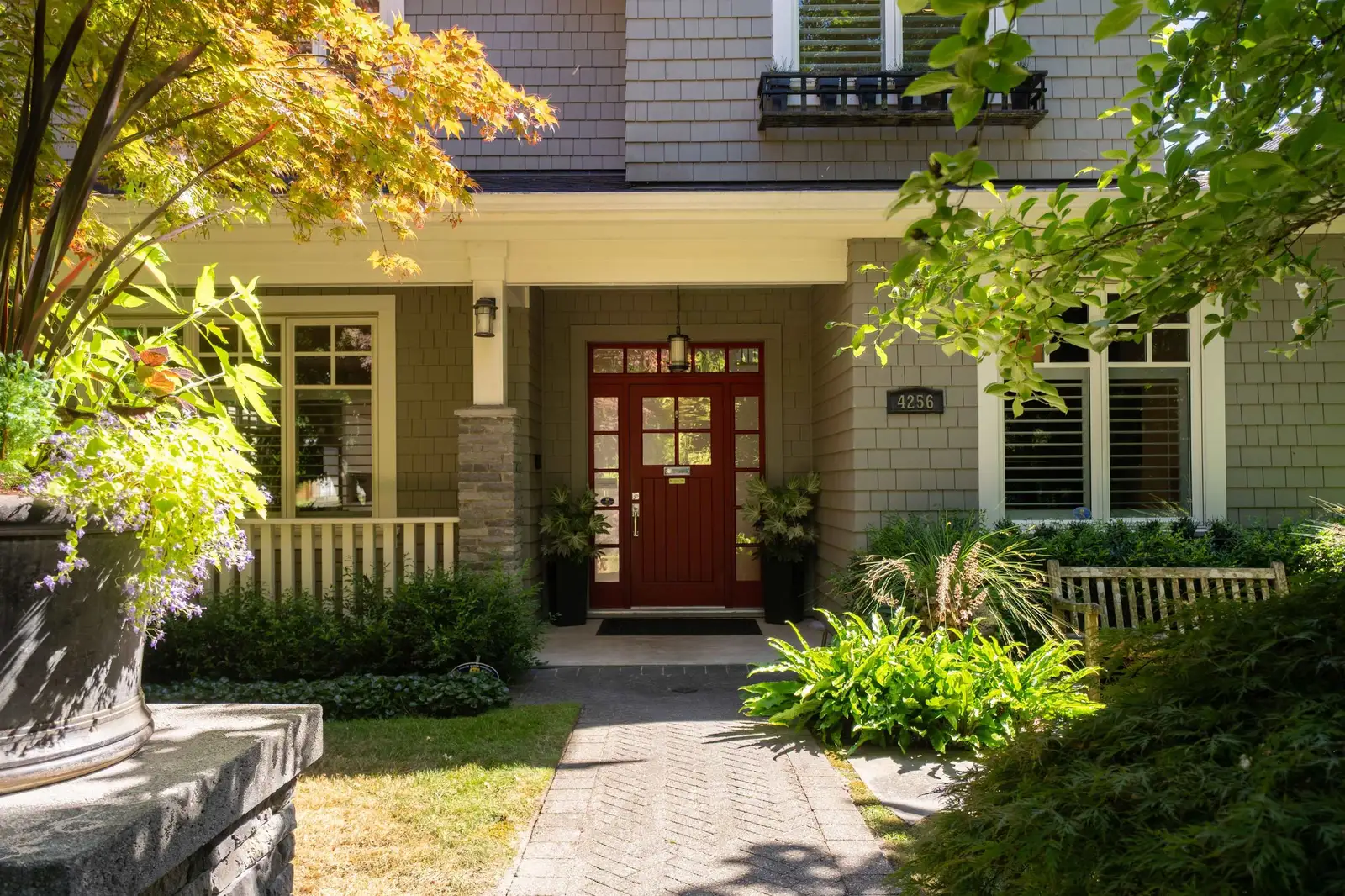 4256 W 14TH AVENUE, Vancouver BC V6R 2X8