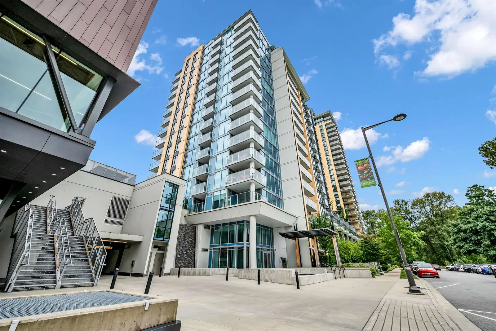501 1471 HUNTER STREET, North Vancouver BC V7J 1H3