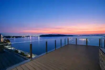 602 2090 ARGYLE AVENUE, West Vancouver BC V7V 4R4