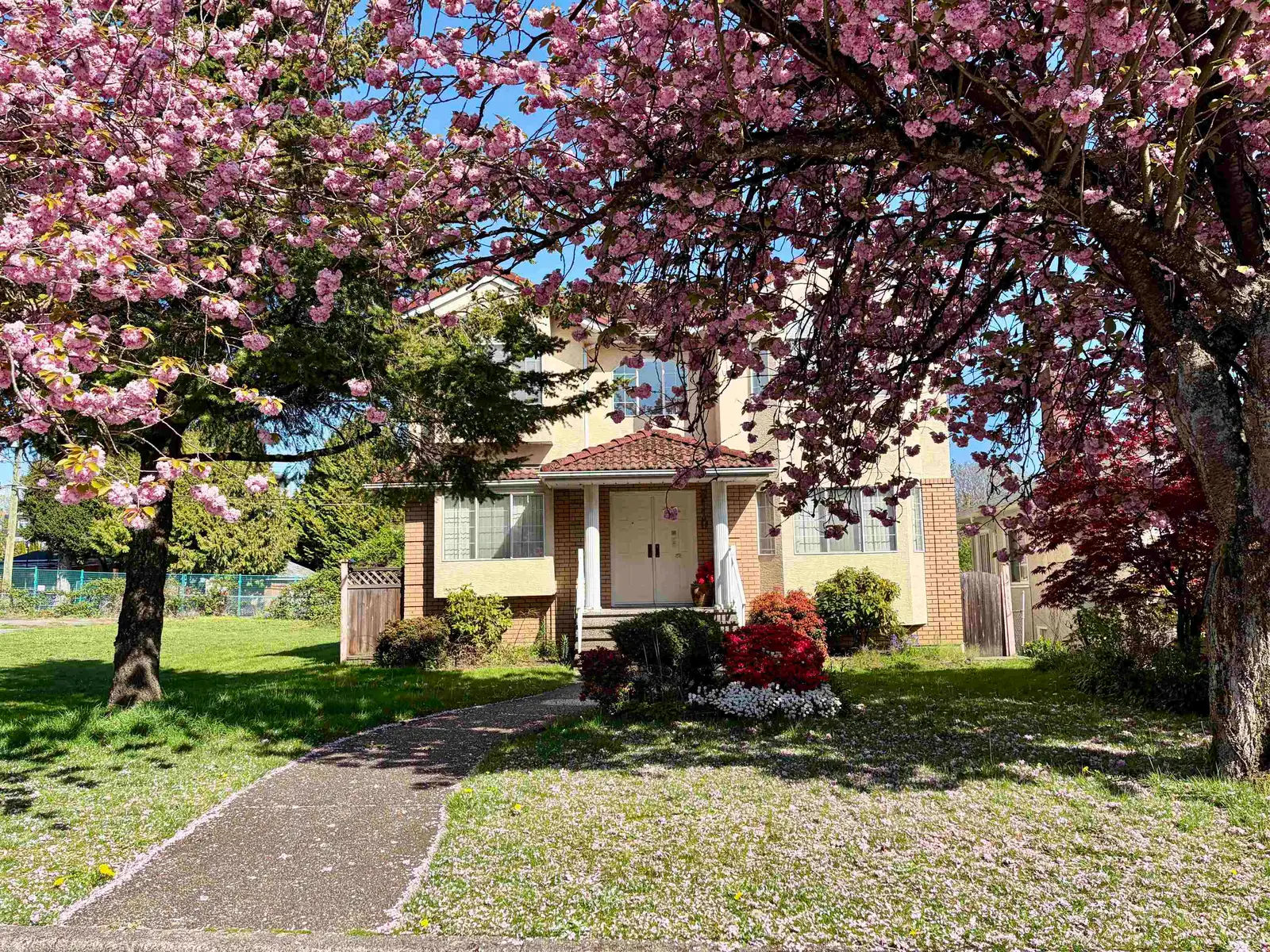 8110 OSLER STREET, Vancouver BC V6P 4E2