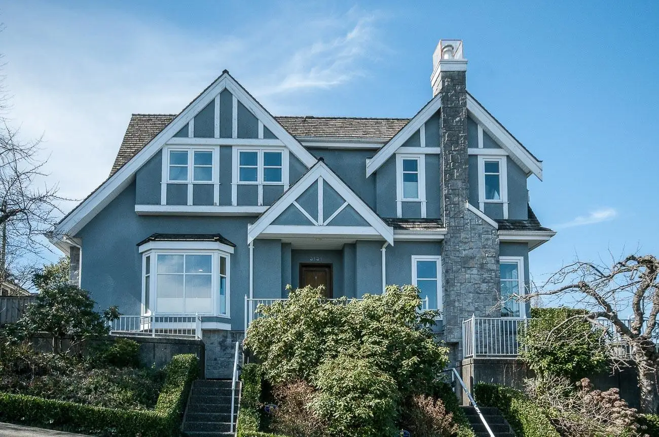 3131 COLLINGWOOD STREET, Vancouver BC V6R 3L5