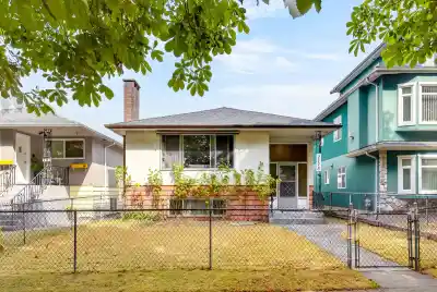 2175 WAVERLEY AVENUE, Vancouver BC V5P 1R4