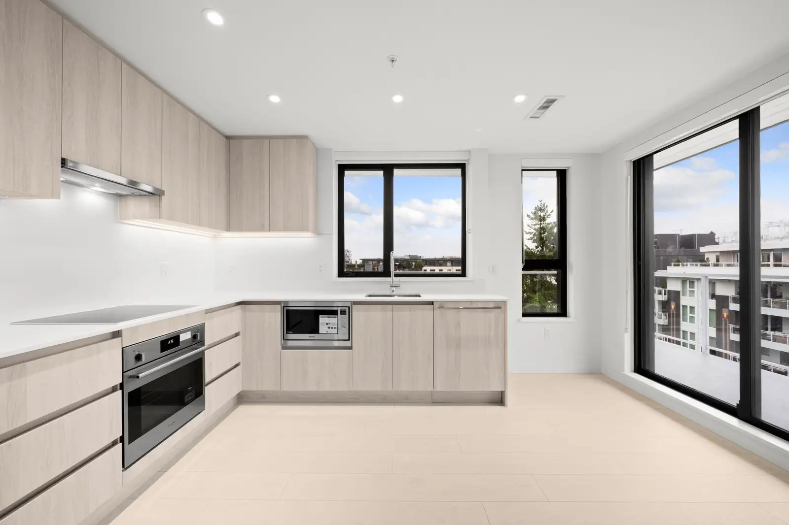 603 4928 QUEBEC STREET, Vancouver BC V5W 0G6