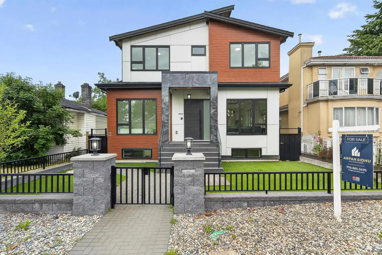 5835 CLARENDON STREET, Vancouver BC V5R 3K4