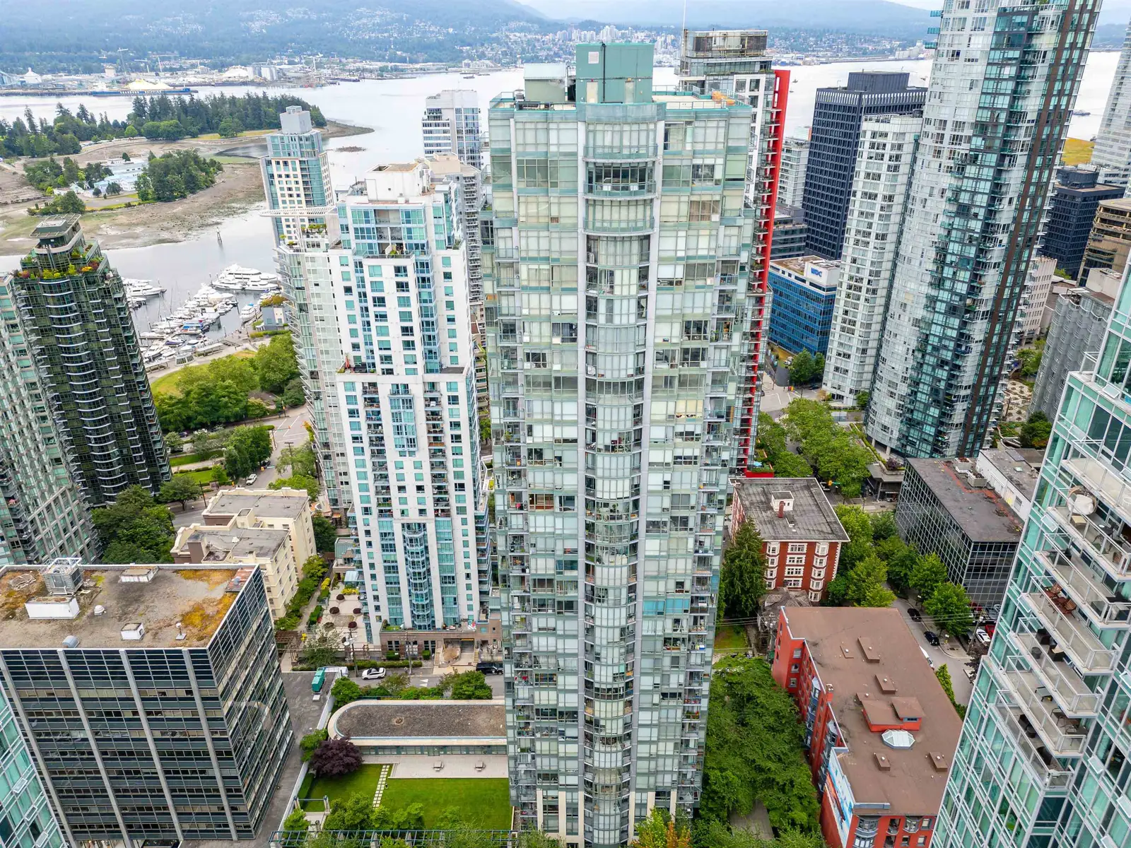 2304 1239 W GEORGIA STREET, Vancouver BC V6E 4R8
