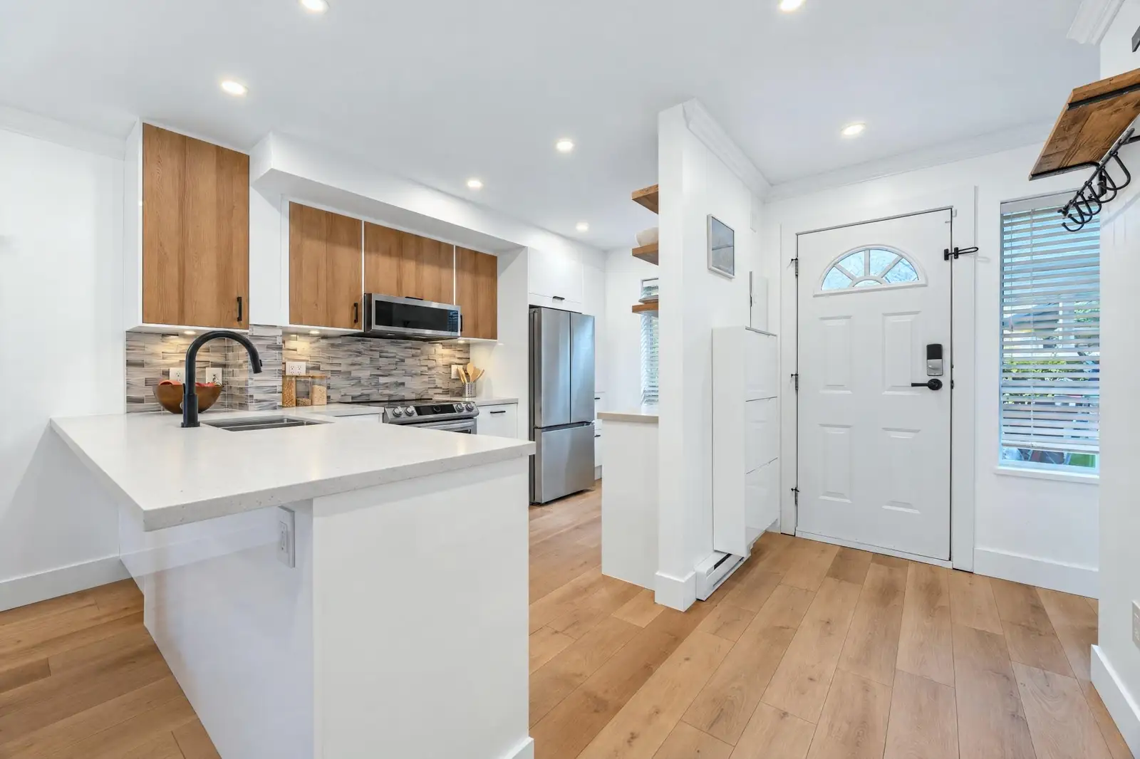 29 4311 SOPHIA STREET, Vancouver BC V5V 3V6