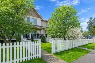 60 19097 64 AVENUE, Surrey BC V3S 6X5