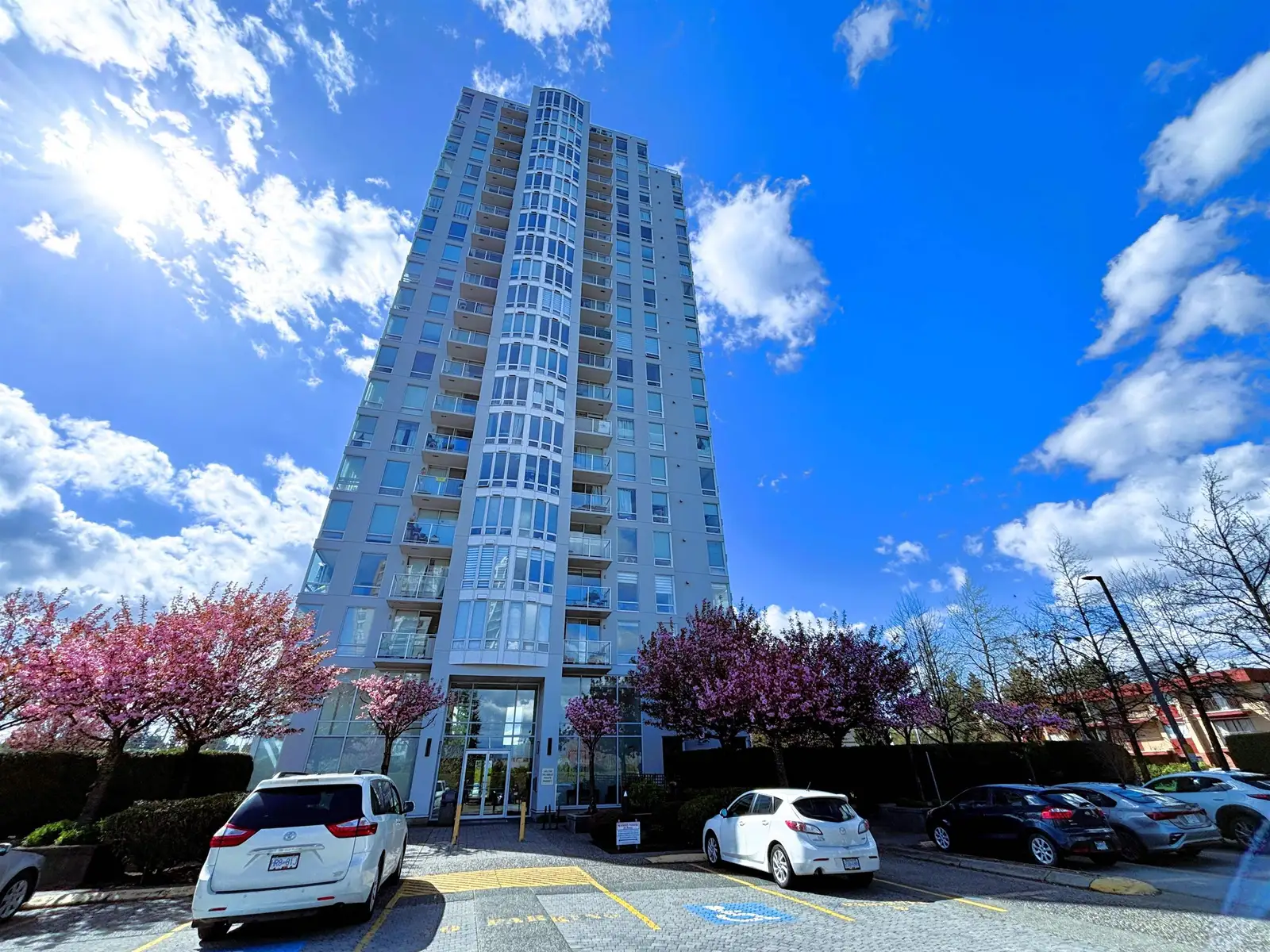 1904 14820 104 AVENUE, Surrey BC V3R 0V9