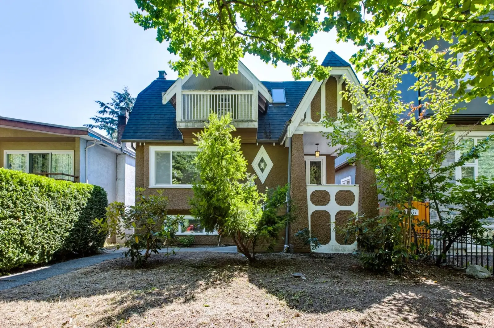 3888 W 15TH AVENUE, Vancouver BC V6R 2Z9