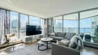 701 120 W 2ND STREET, North Vancouver BC V7M 1C3