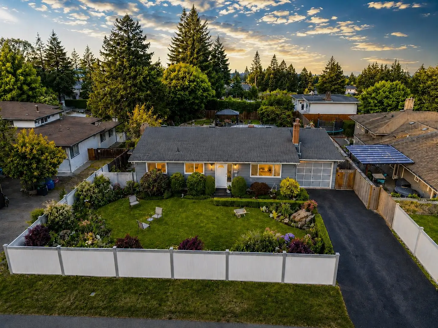 1350 BERKLEY ROAD, North Vancouver BC V7H 1Y7