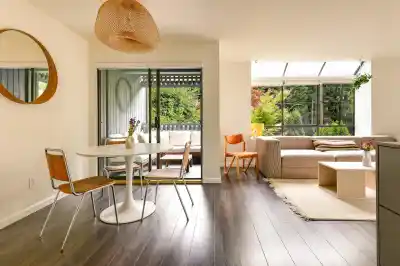 209 2173 W 6 AVENUE, Vancouver BC V6K 1V5