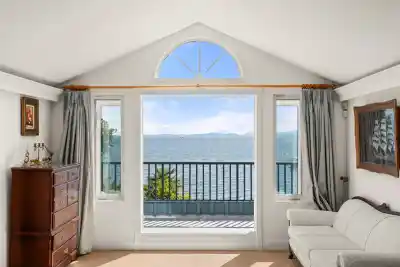 882 TSAWWASSEN BEACH ROAD, Tsawwassen BC V4M 2J3