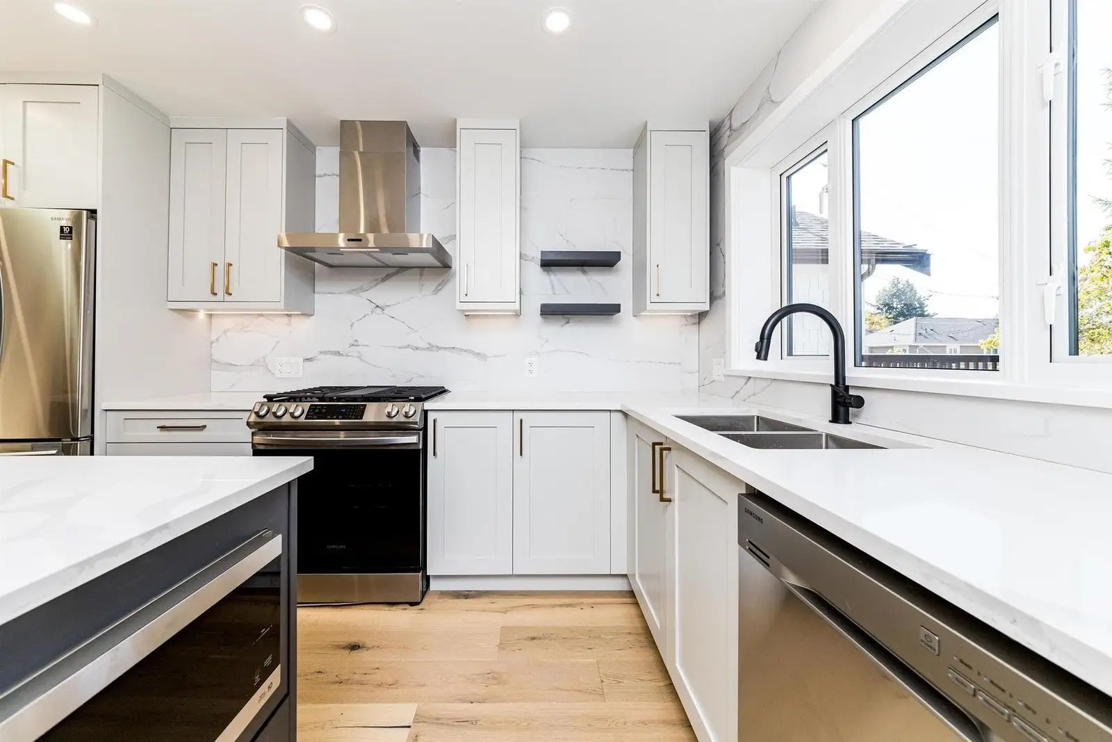 5447 KILLARNEY STREET, Vancouver BC V5R 3W3