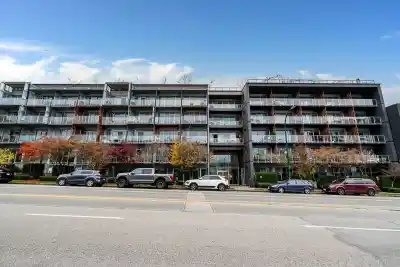 417 256 E 2ND AVENUE, Vancouver BC V5T 0A7