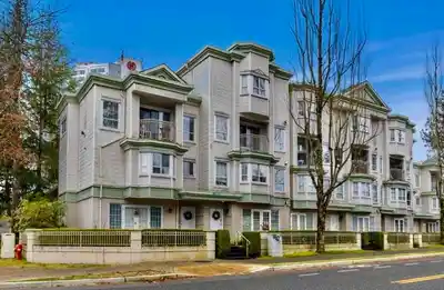 323 15268 105 AVENUE, Surrey BC V3R 0W8