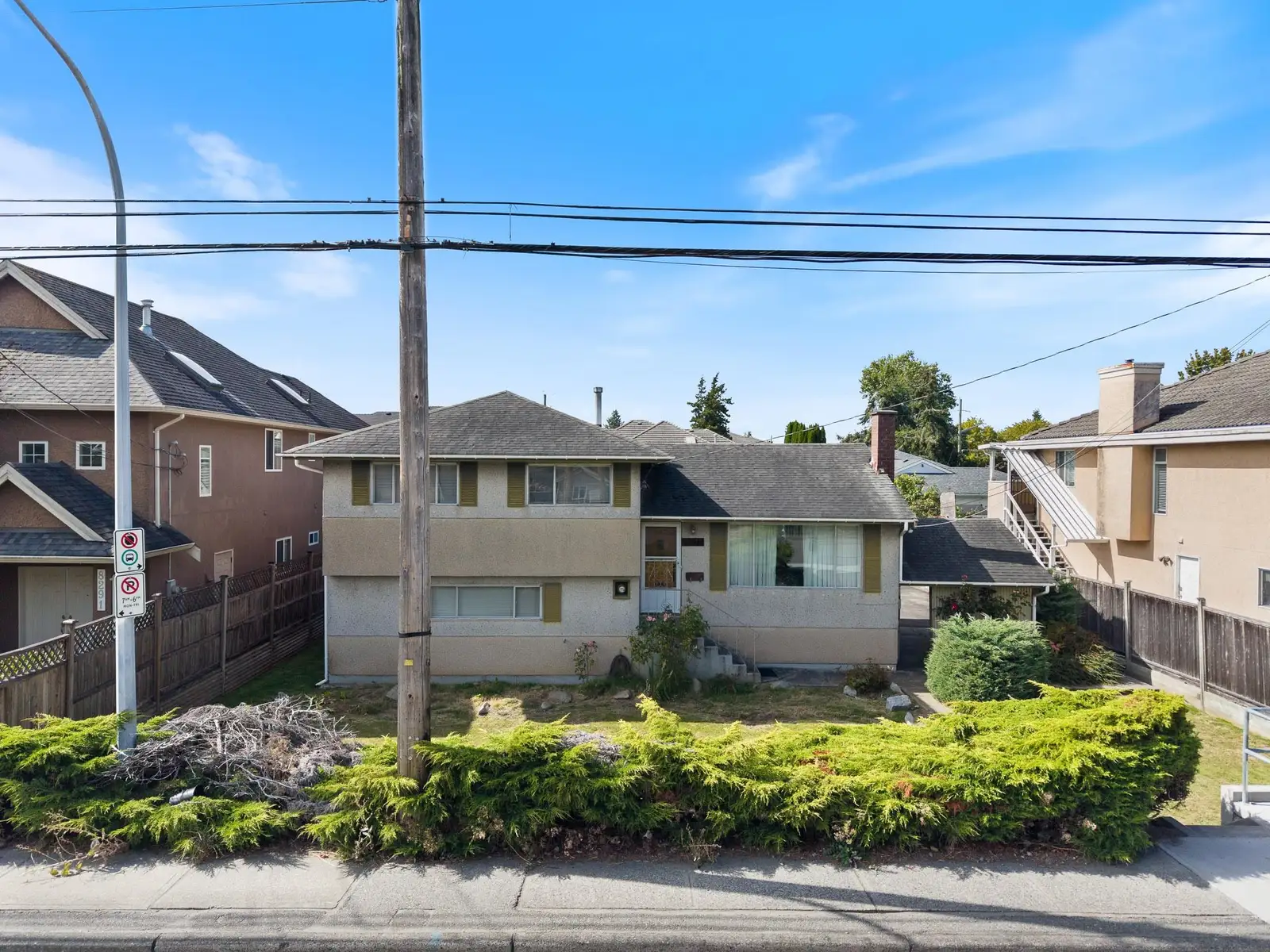 8271 NO. 1 ROAD, Richmond BC V7C 1V1