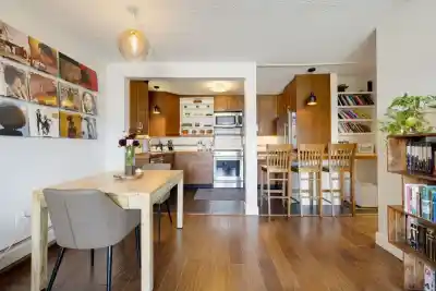 302 391 E 7TH AVENUE, Vancouver BC V5T 4H1