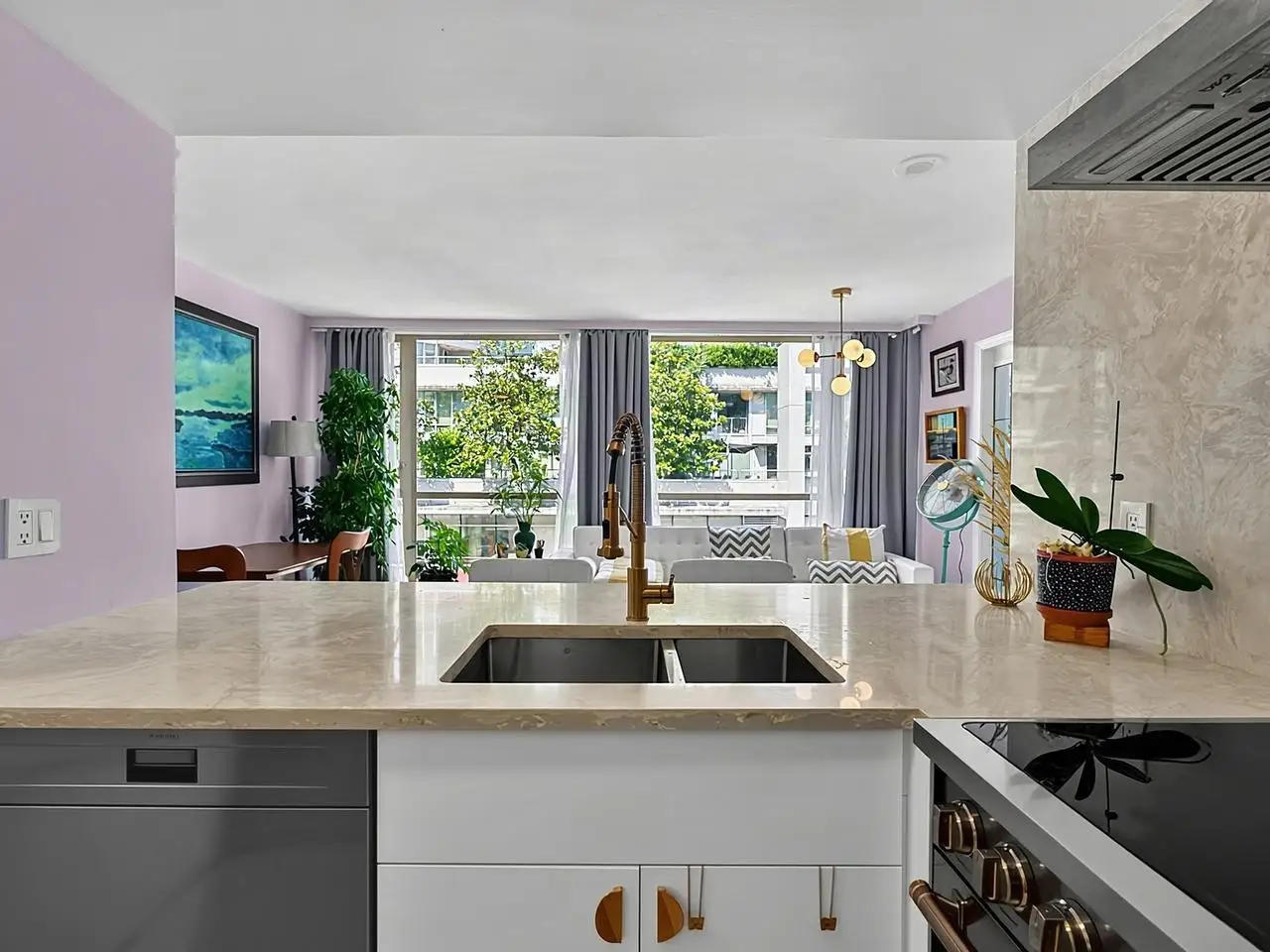 609 822 HOMER STREET, Vancouver BC V6B 6M3