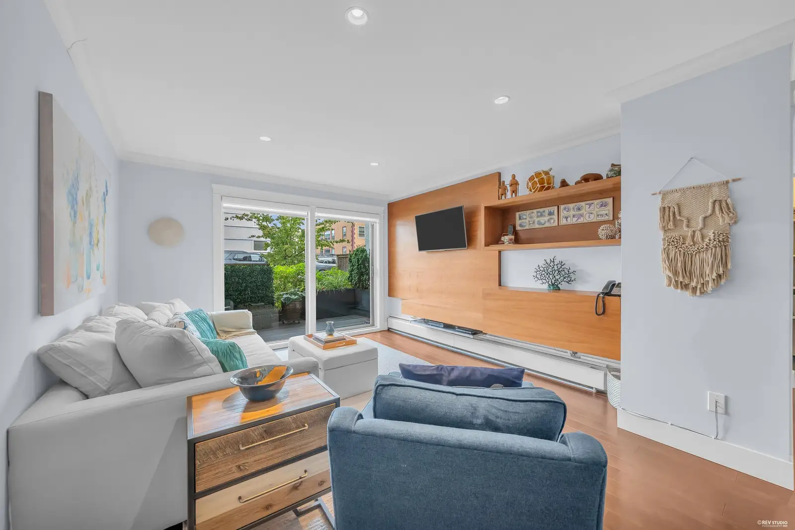111 2040 CORNWALL AVENUE, Vancouver BC V6J 1E1