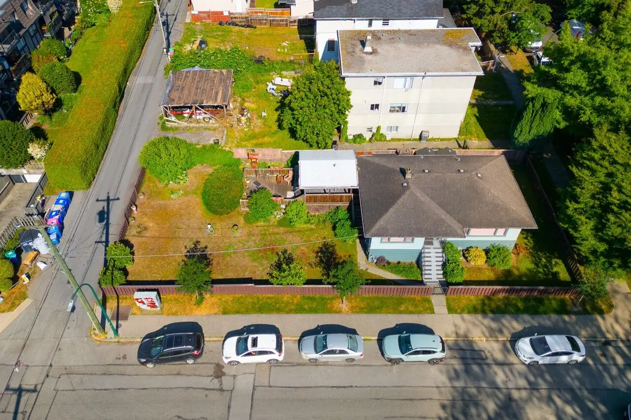106 N TEMPLETON DRIVE, Vancouver BC V5L 3E2