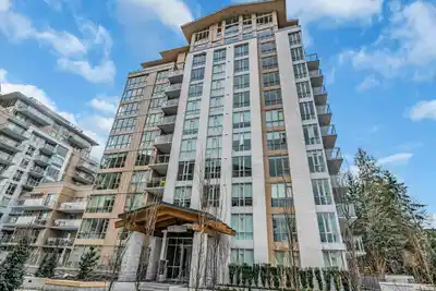 704 2375 EMERY COURT, North Vancouver BC V7J 0E8