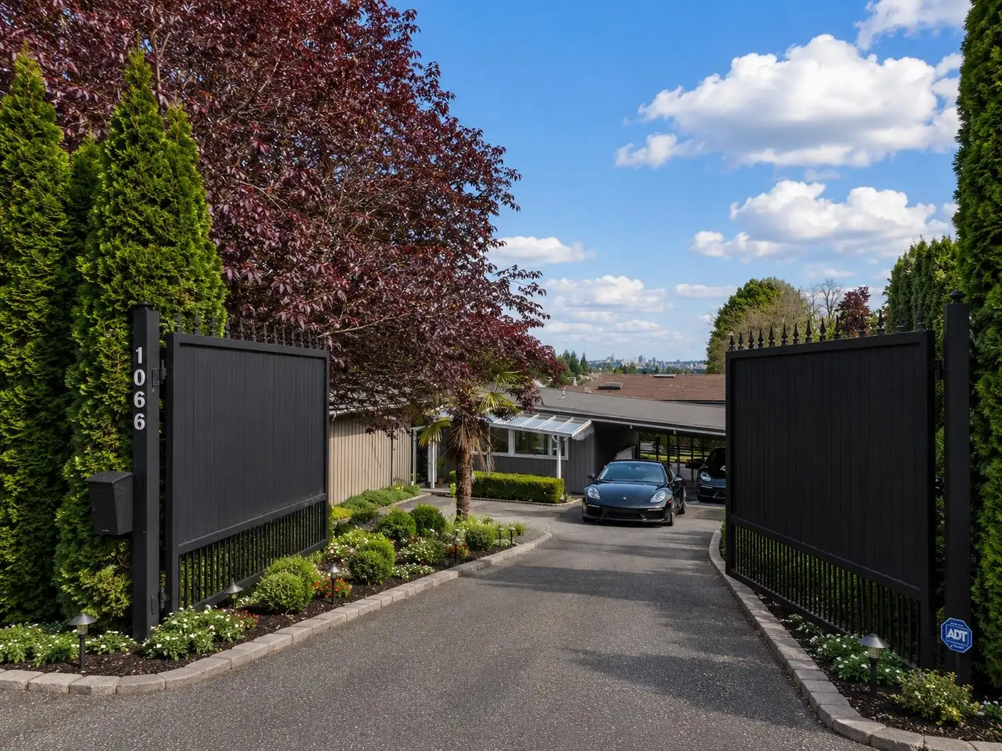 1066 PALMERSTON AVENUE, West Vancouver BC V7S 2J3