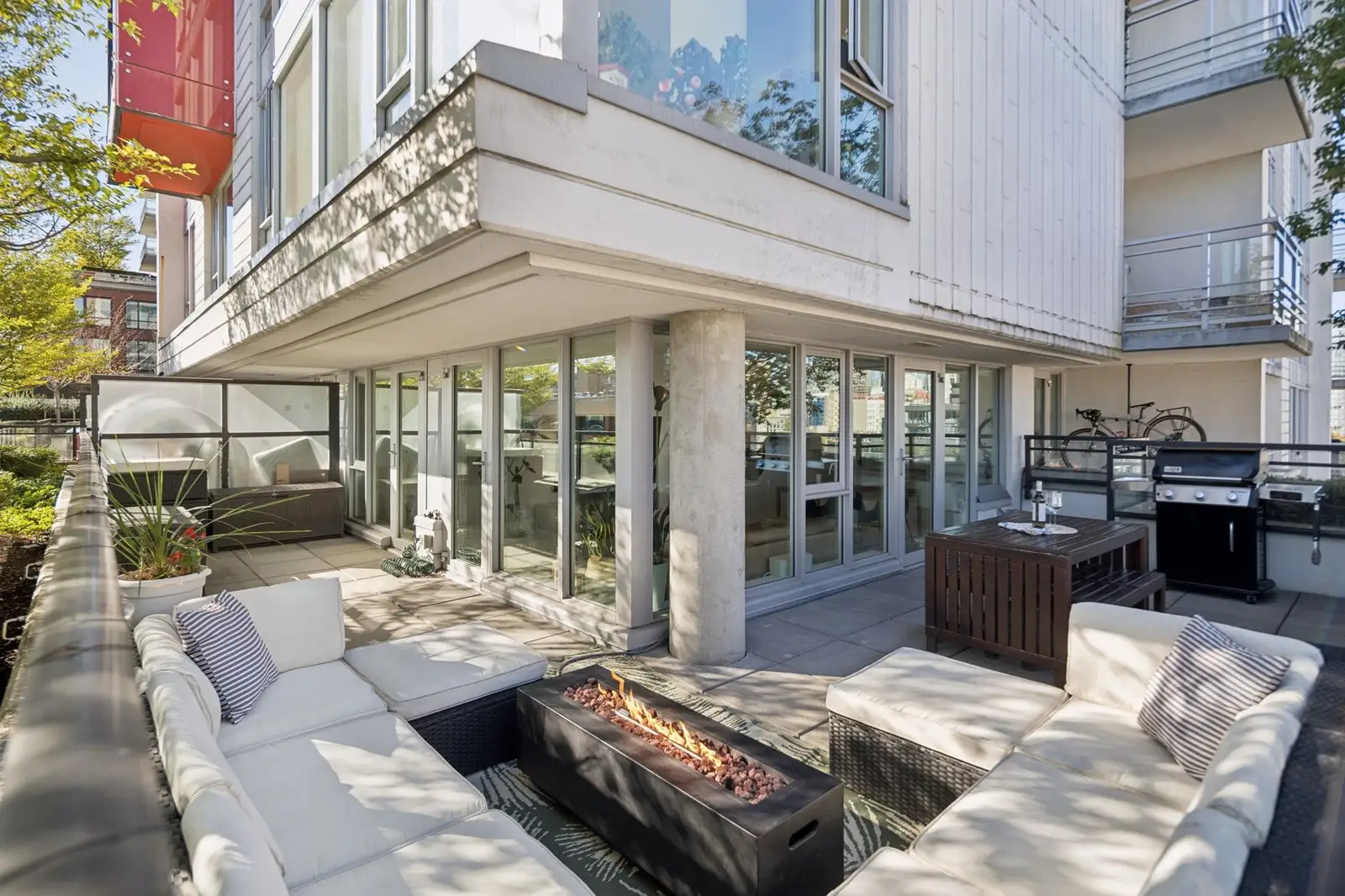 1007 188 KEEFER STREET, Vancouver BC V6A 0E3