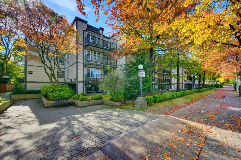 101 1040 E BROADWAY, Vancouver