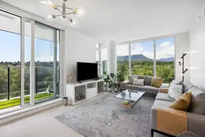 1207 1471 HUNTER STREET, North Vancouver BC V7J 1H3