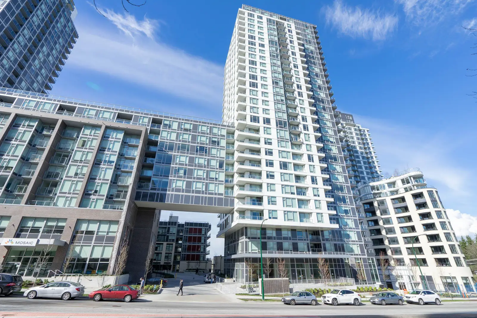 1702 5515 BOUNDARY ROAD, Vancouver BC V5R 0E3