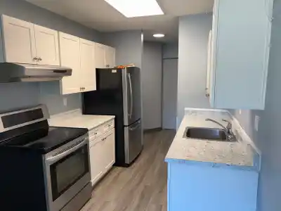 206 9682 134 STREET, Surrey BC V3T 5L6
