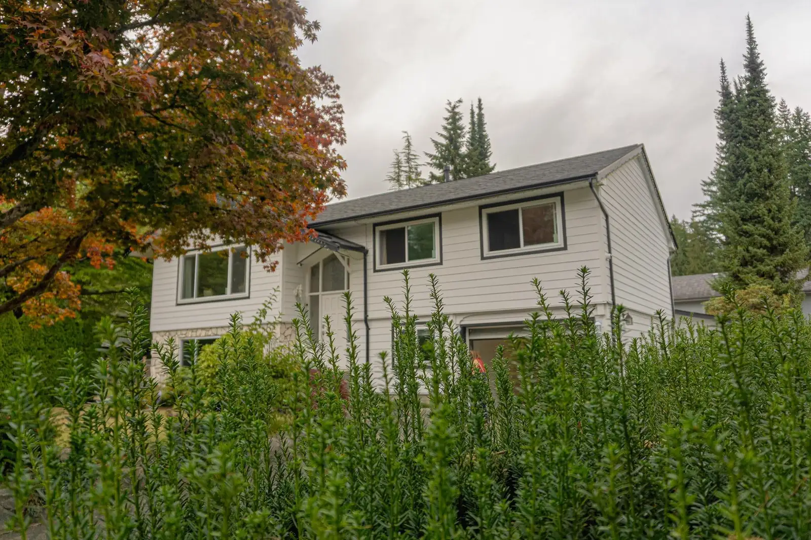 3566 REGENT AVENUE, North Vancouver BC V7N 2B9