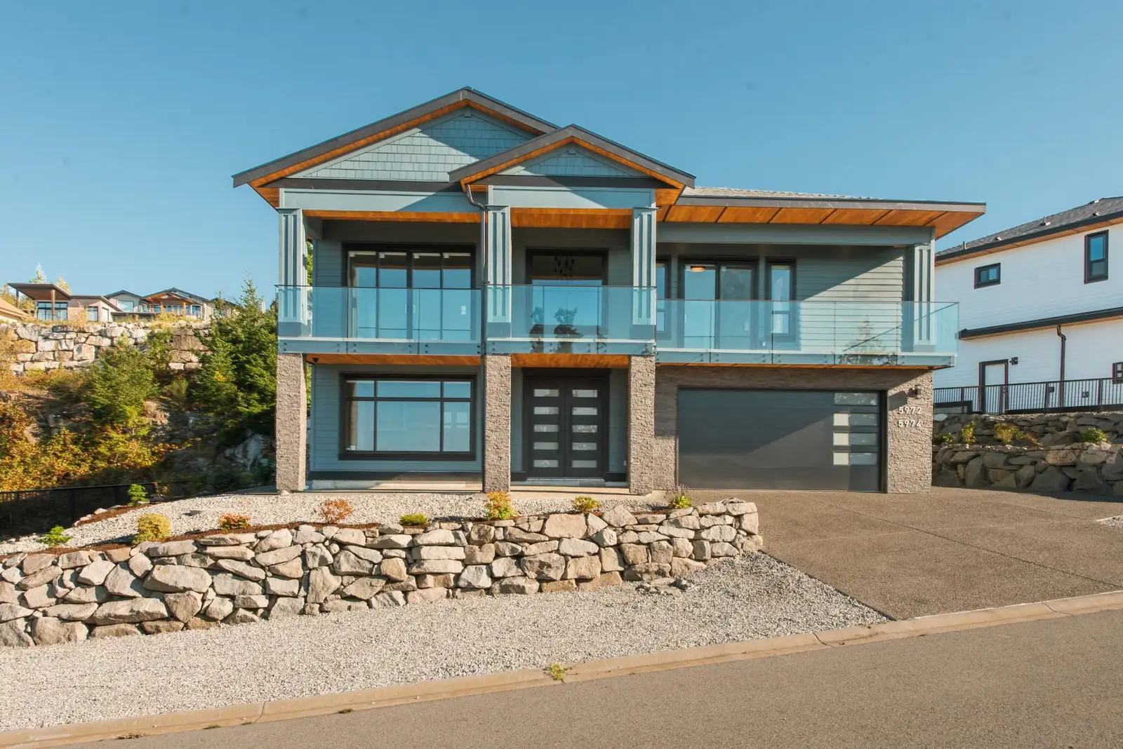 5972/74 BARNACLE STREET, Sechelt BC V7Z 0V4