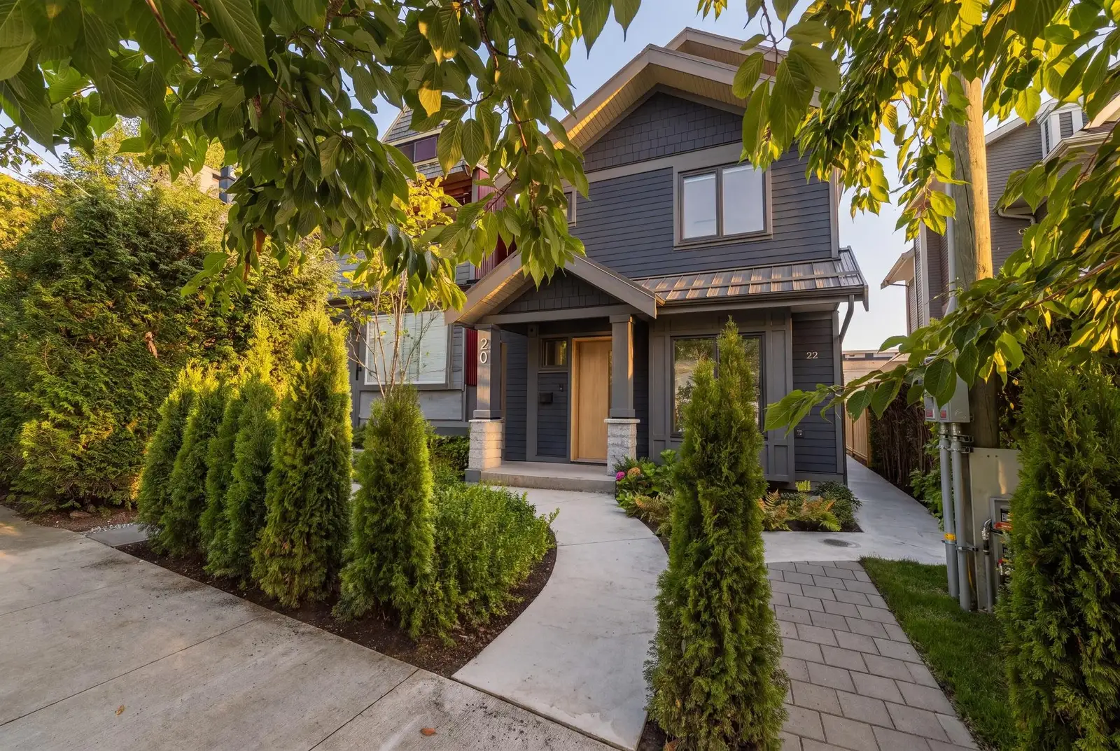 20 W 14TH AVENUE, Vancouver BC V5Y 1W6